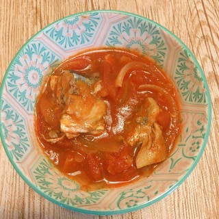 サンマ缶でトマト煮込み